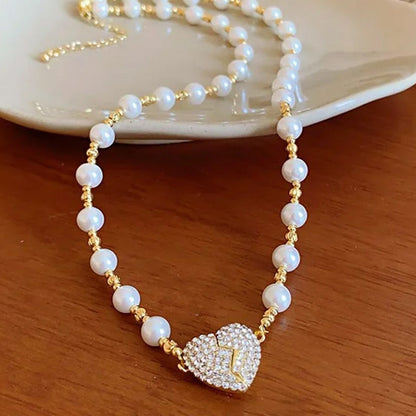 Magnetic Heart Pearl Necklace